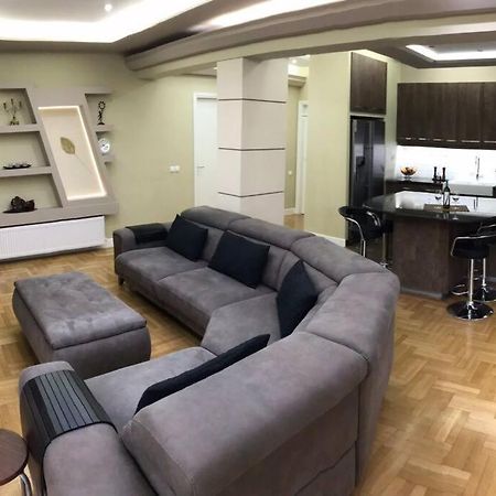 Finer Things Flisvos Beach Condo In Palaio Faliro Αθήνα Εξωτερικό φωτογραφία