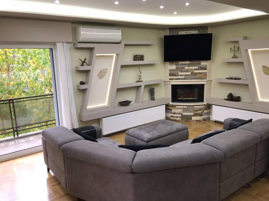 Finer Things Flisvos Beach Condo In Palaio Faliro Αθήνα Εξωτερικό φωτογραφία