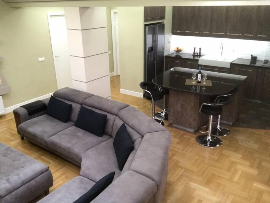 Finer Things Flisvos Beach Condo In Palaio Faliro Αθήνα Εξωτερικό φωτογραφία