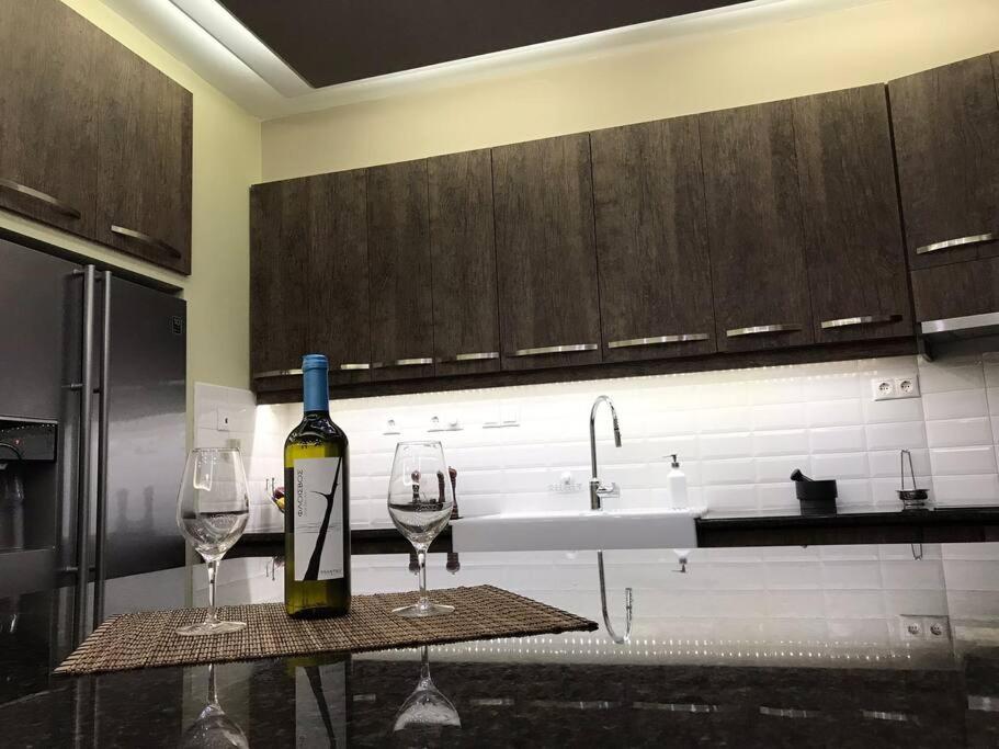 Finer Things Flisvos Beach Condo In Palaio Faliro Αθήνα Εξωτερικό φωτογραφία
