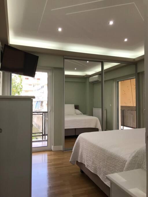 Finer Things Flisvos Beach Condo In Palaio Faliro Αθήνα Εξωτερικό φωτογραφία