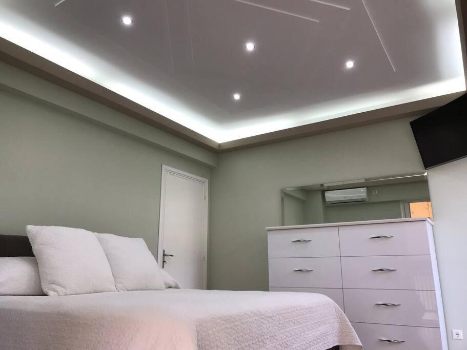 Finer Things Flisvos Beach Condo In Palaio Faliro Αθήνα Εξωτερικό φωτογραφία