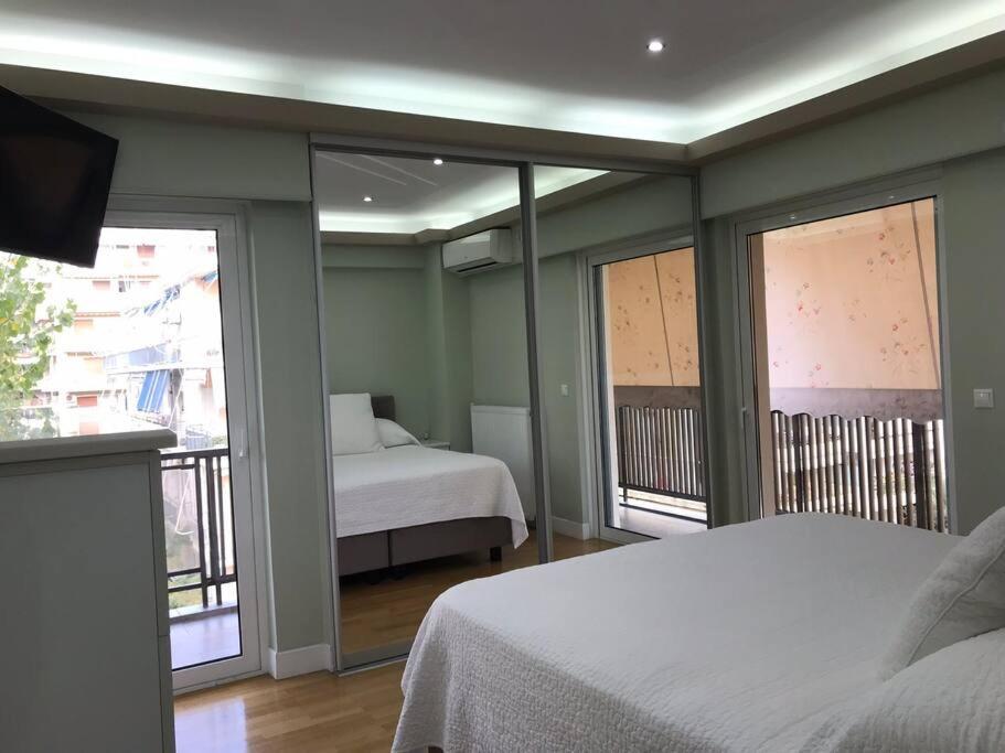 Finer Things Flisvos Beach Condo In Palaio Faliro Αθήνα Εξωτερικό φωτογραφία