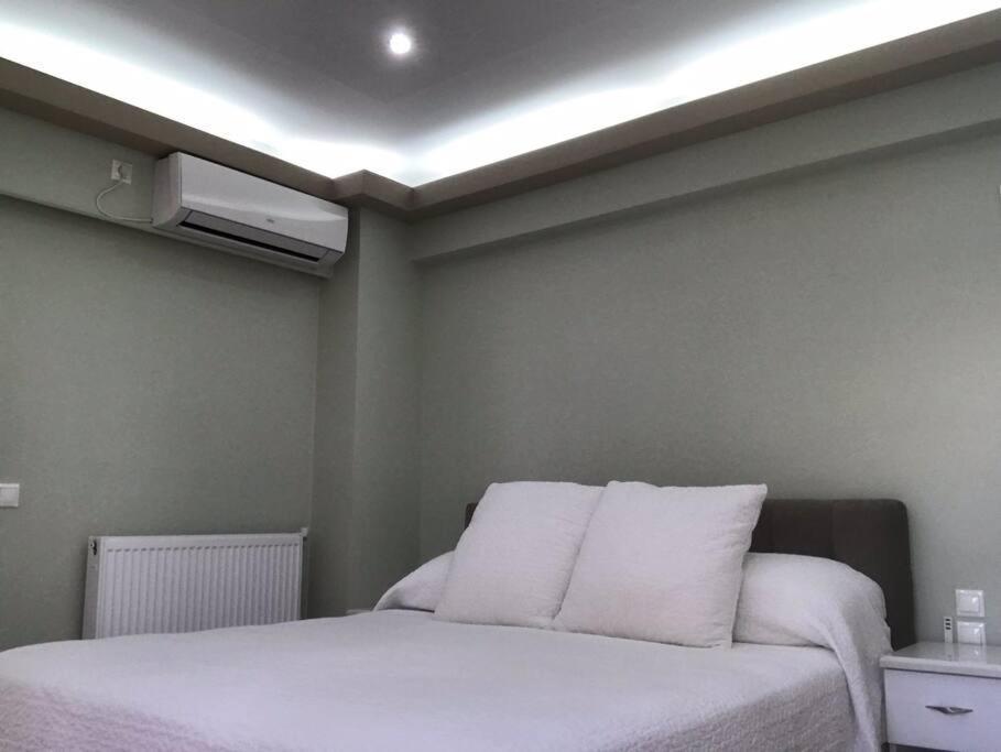 Finer Things Flisvos Beach Condo In Palaio Faliro Αθήνα Εξωτερικό φωτογραφία